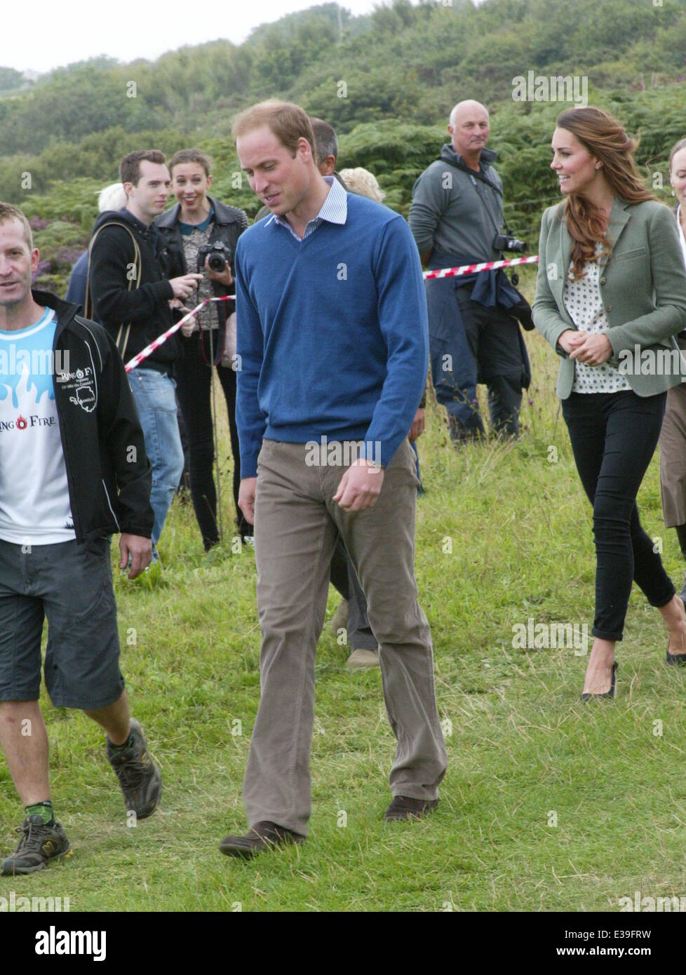 The Duke and Duchess of Cambridge start The Ring O'Fire Anglesey(02)