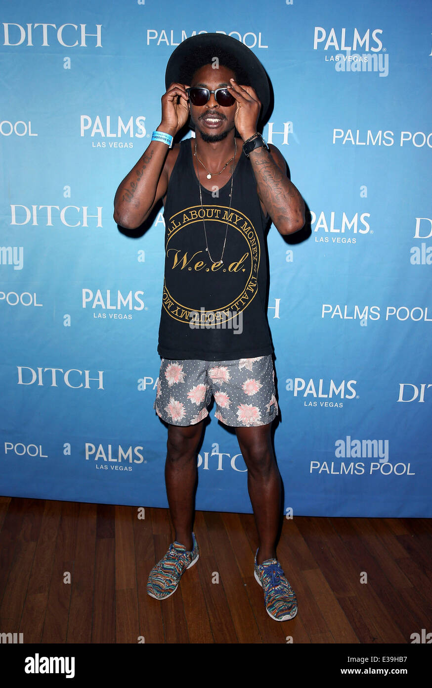 American rapper Shwayze makes an appearance at Ditch Pool Featuring