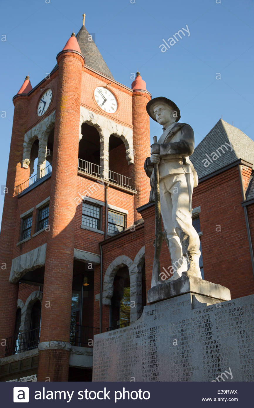 Small Town Courthouse Stock Photos & Small Town Courthouse Stock Images Alamy