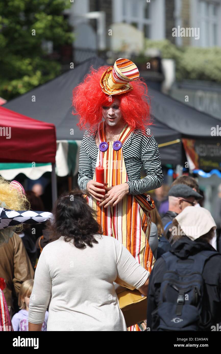 The Primrose Hill Set Was In Full Force At Primrose Hill Festival the-primrose-hill-set-was-in-full-force-at-primrose-hill-festival
