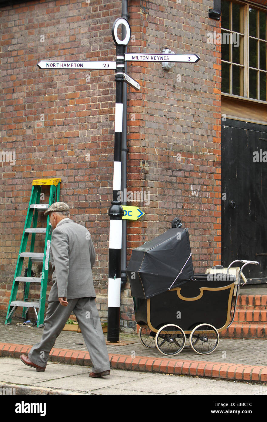 Benedict Cumberbatch films the new movie The Imitation Game, he plays a ...