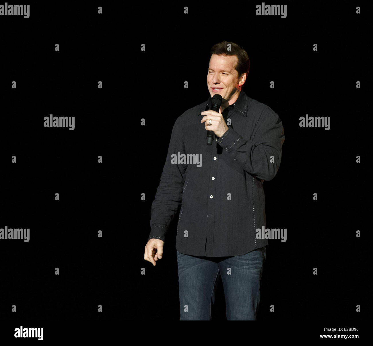 American standup comedian and ventriloquist Jeff Dunham performing in