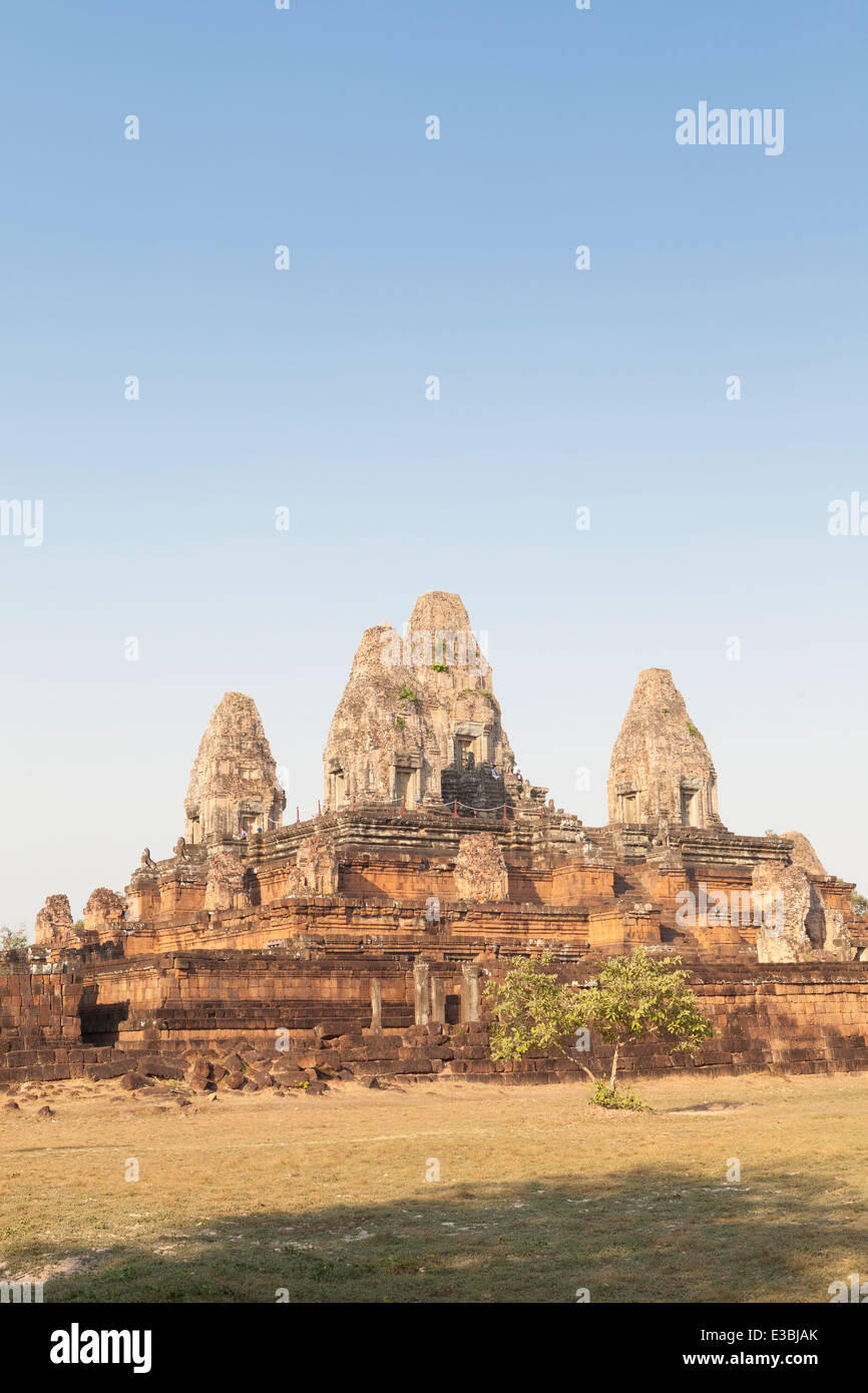 Pre angkorian temple hi-res stock photography and images - Alamy