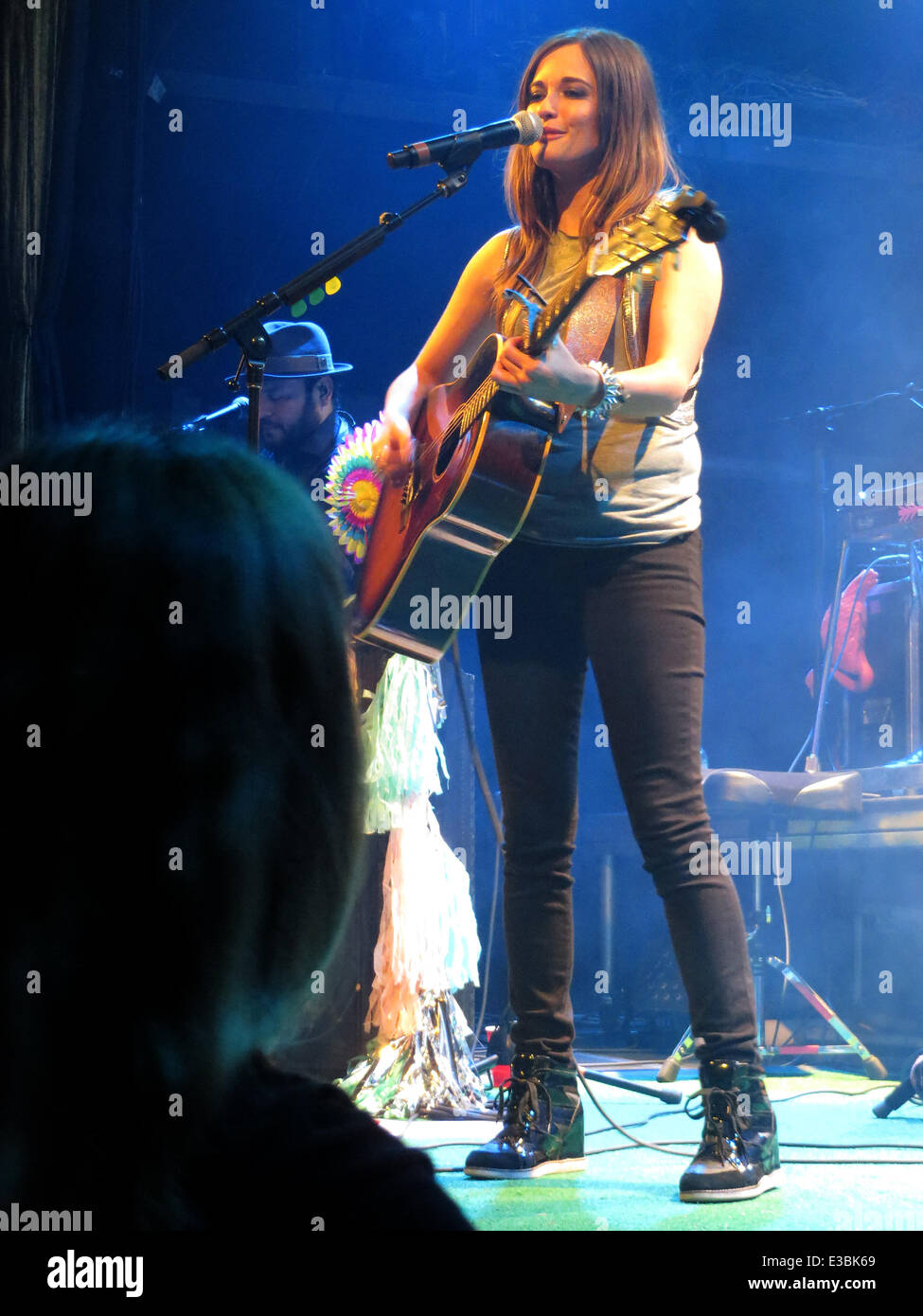 Kacey Musgraves kicks off her 'Same Trailer Different Park' tour to a