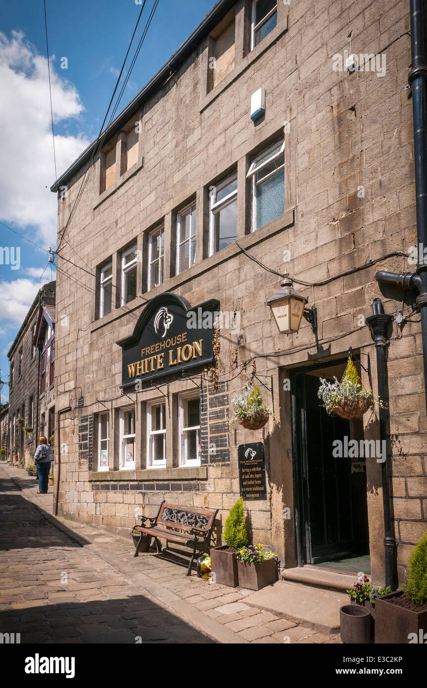 Heptonstall village Calderdale. The White Lion pub. West Yorkshire. North West England. The White Lion public house. Stock Photo