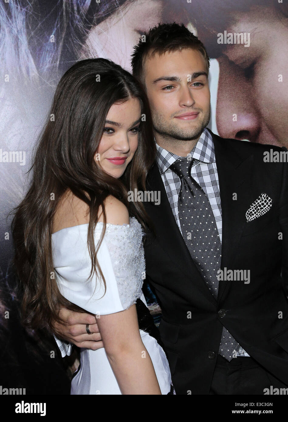 Premiere Of Relativity Media's 'Romeo and Juliet' Held at ArcLight Cinemas  Featuring: Hailee Steinfeld,Douglas Booth Where: Hollywood, California, United States When: 25 Sep 2013 Stock Photo