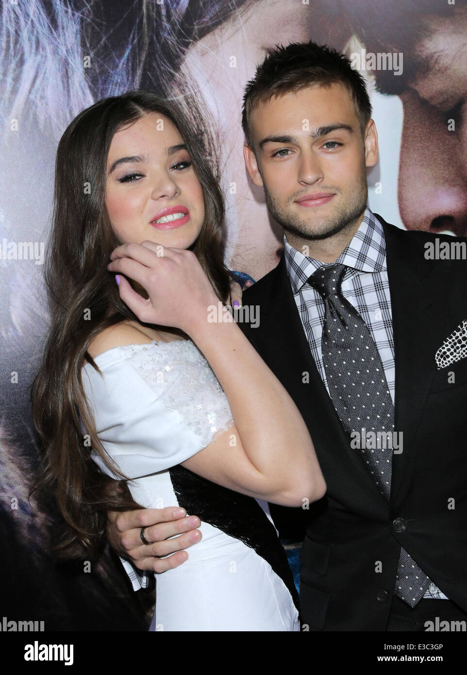 Premiere Of Relativity Media's 'Romeo and Juliet' Held at ArcLight Cinemas  Featuring: Hailee Steinfeld,Douglas Booth Where: Hollywood, California, United States When: 25 Sep 2013 Stock Photo