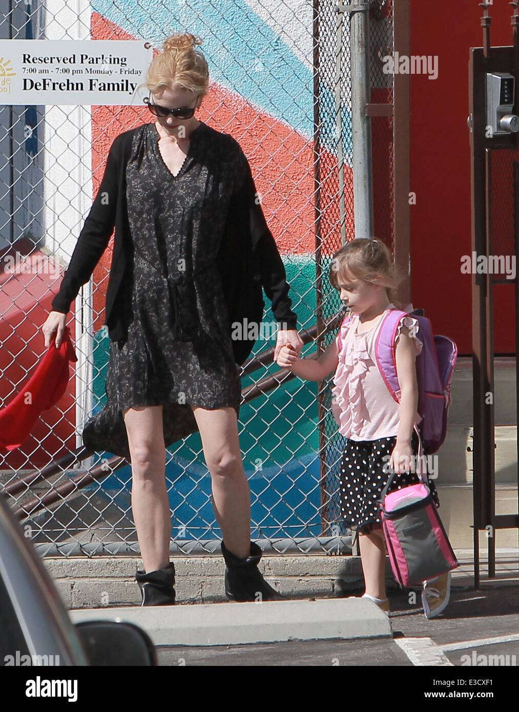 Nicole Kidman picks up daughter Sunday Rose from school Featuring(04)