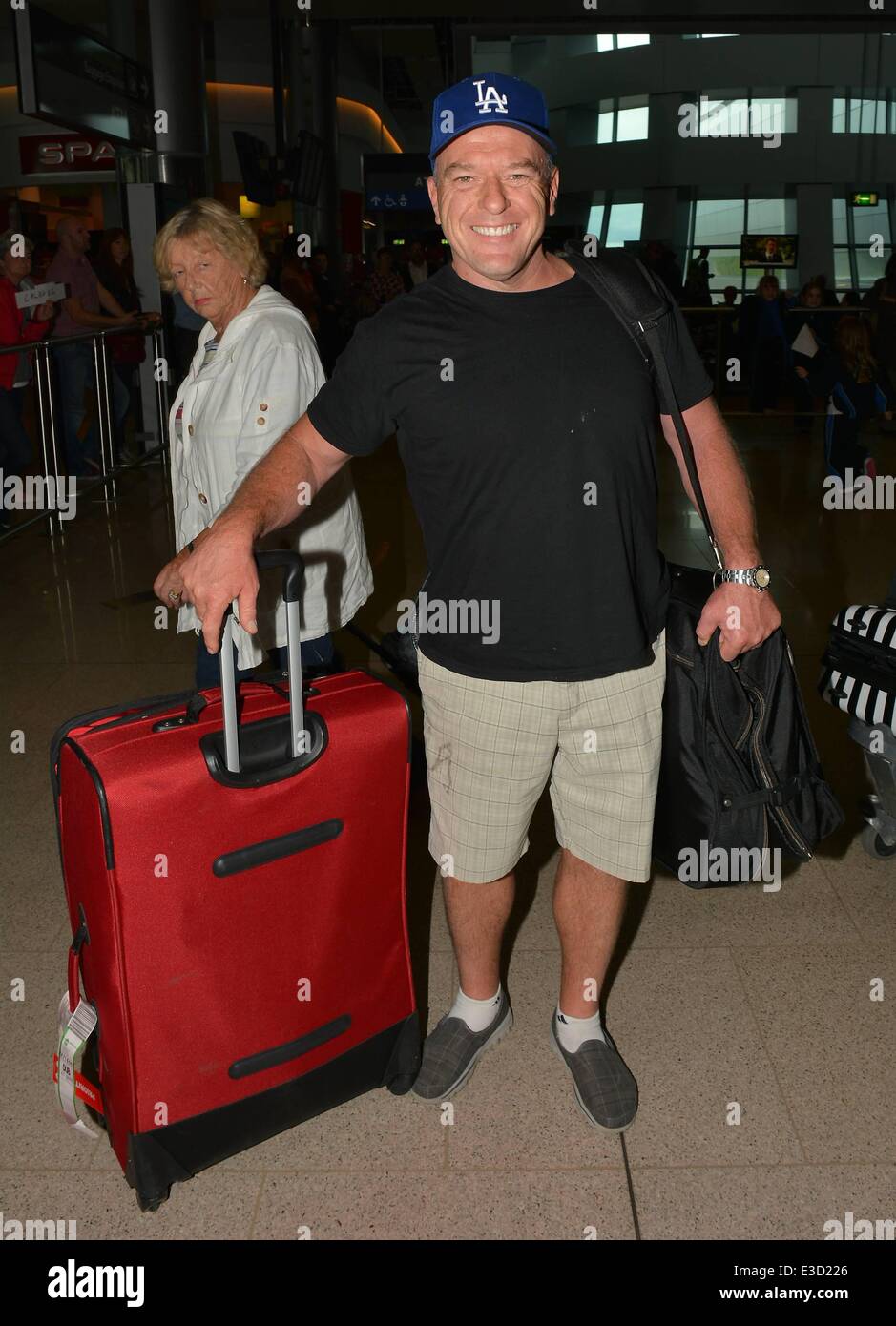 Actor Deorris, aka Hank from Breaking Bad, arrives at Dublin Airport  wearing an LA baseball cap ahead of appearing on The Sa Stock Photo - Alamy