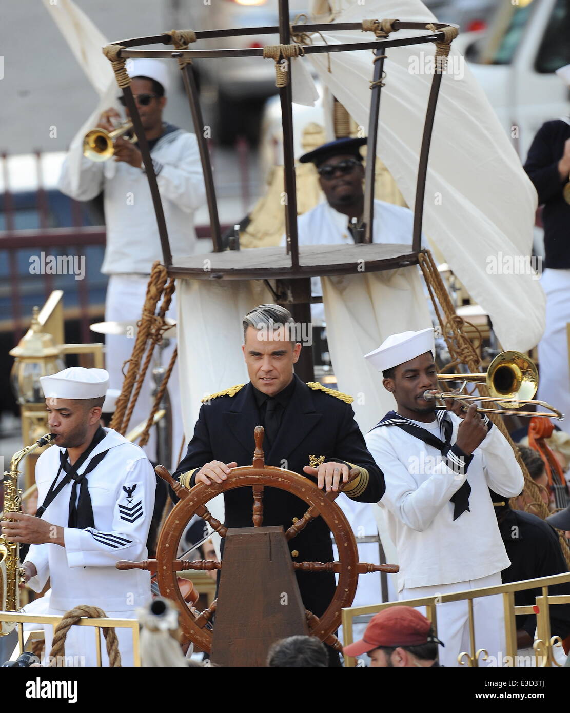 Robbie Williams filming a music video for his song 'Go Gentle' off his