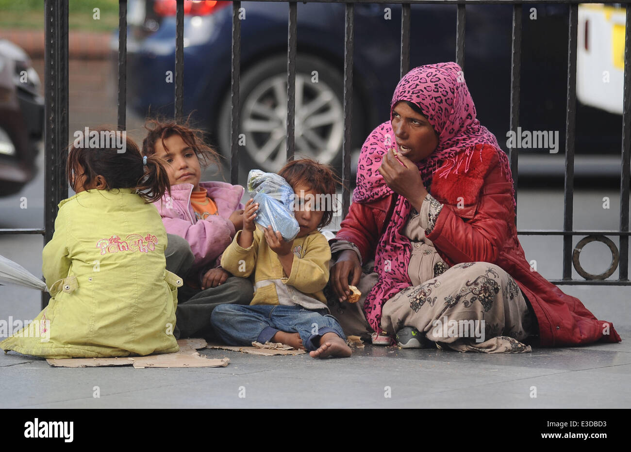 Syrian citizens have fled from Aleppo amid war to Turkey, many with small children, in search of a safe haven. According to reports, hundreds are now living in the parks and streets, mainly in the Kumkapı, Fatih and Sirinevler districts of the city, where they have been spotted begging for food for their families  Where: Istanbul, Turkey When: 07 Oct 2013  **** Stock Photo