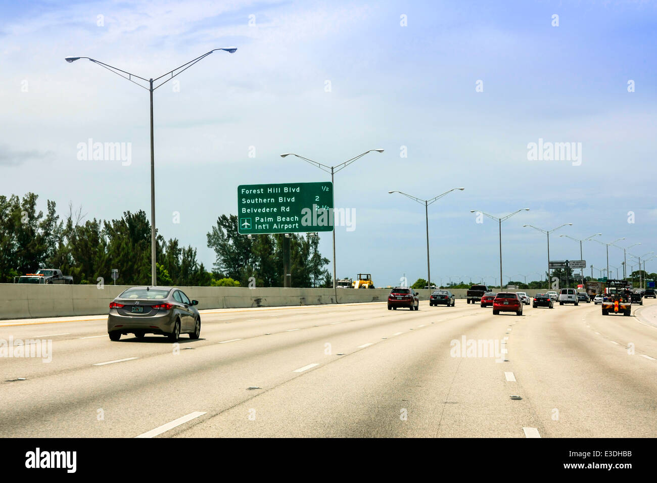 I-95 in Florida with mile marker for Palm Beach International Airport Stock Photo