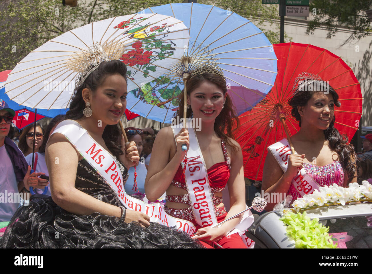 The philippine independence day parade hires stock photography and