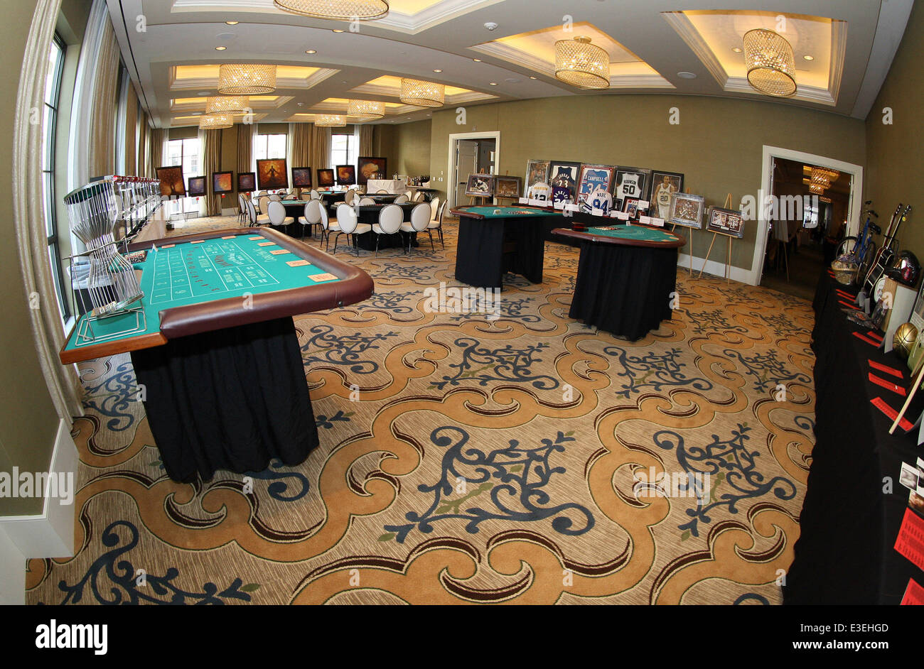 The 6th Annual Eva S Heroes Celebrity Casino Night Held At