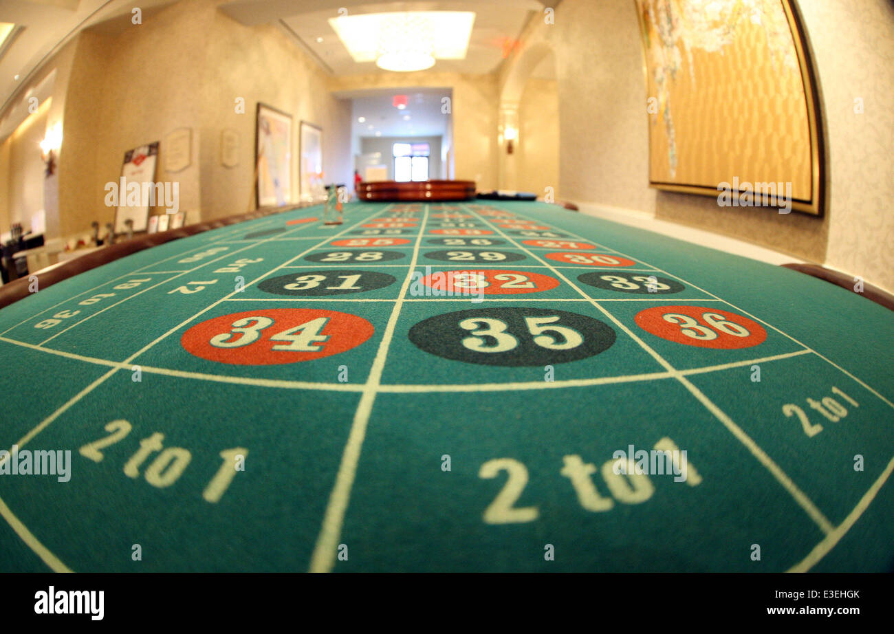 The 6th Annual Eva S Heroes Celebrity Casino Night Held At