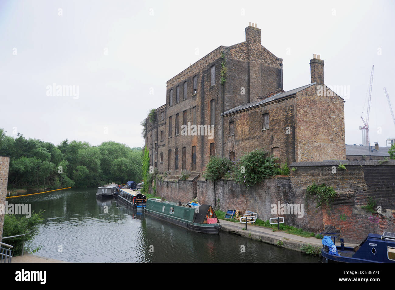 The Regent Canal at Kings Cross district London UK Photograph taken by Simon Dack Stock Photo