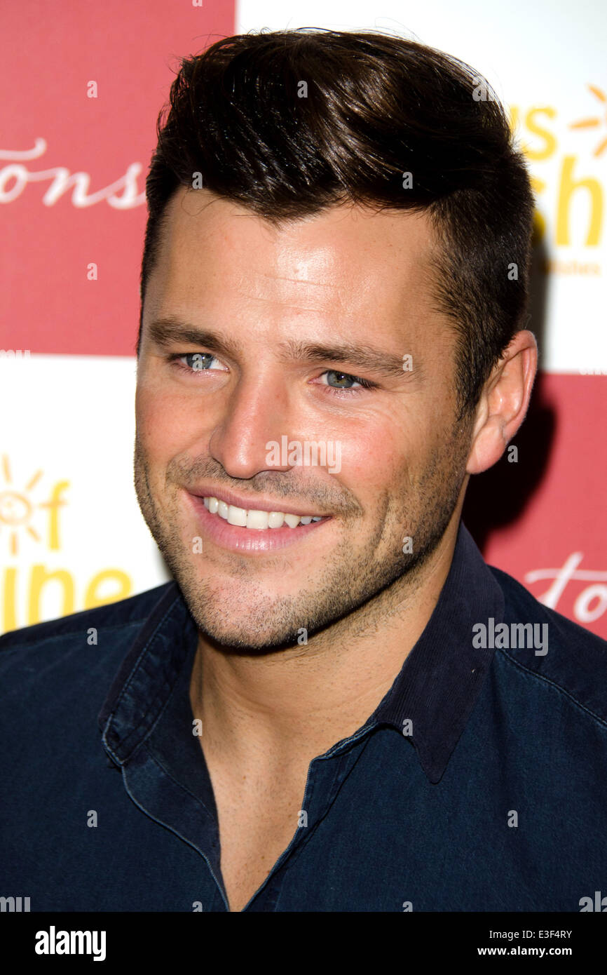 Mark Wright signs copies of his official 2014 calendar at Clintons at