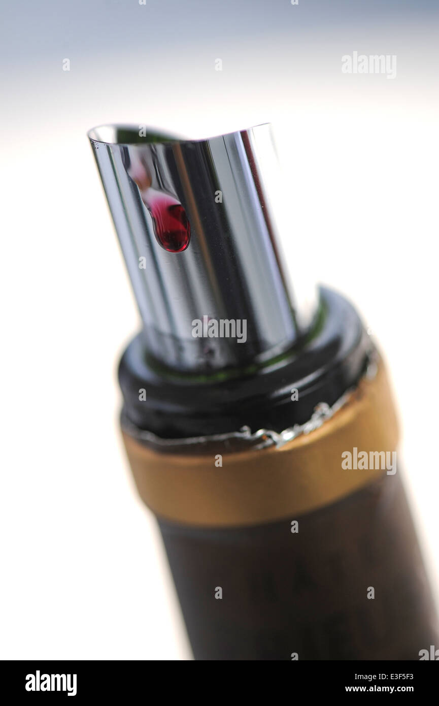Drop stop - Tasting wine in a vinery Stock Photo - Alamy