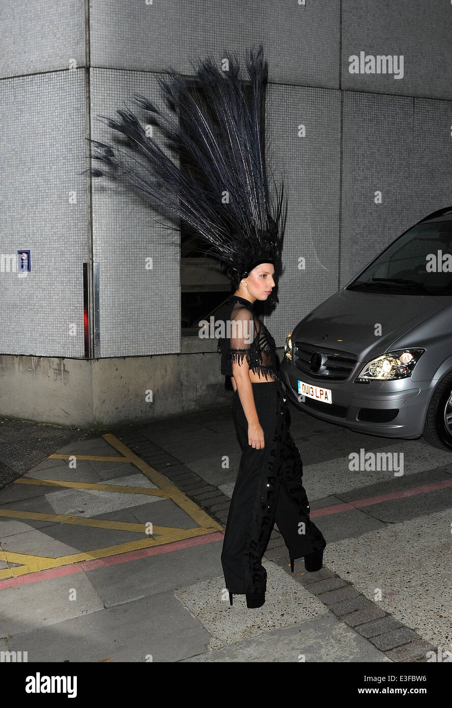 Lady Gaga seen leaving ITV studios with a peacock hat. Featuring: Lady Gaga  Where: London, United Kingdom When: 29 Oct 2013 Stock Photo - Alamy