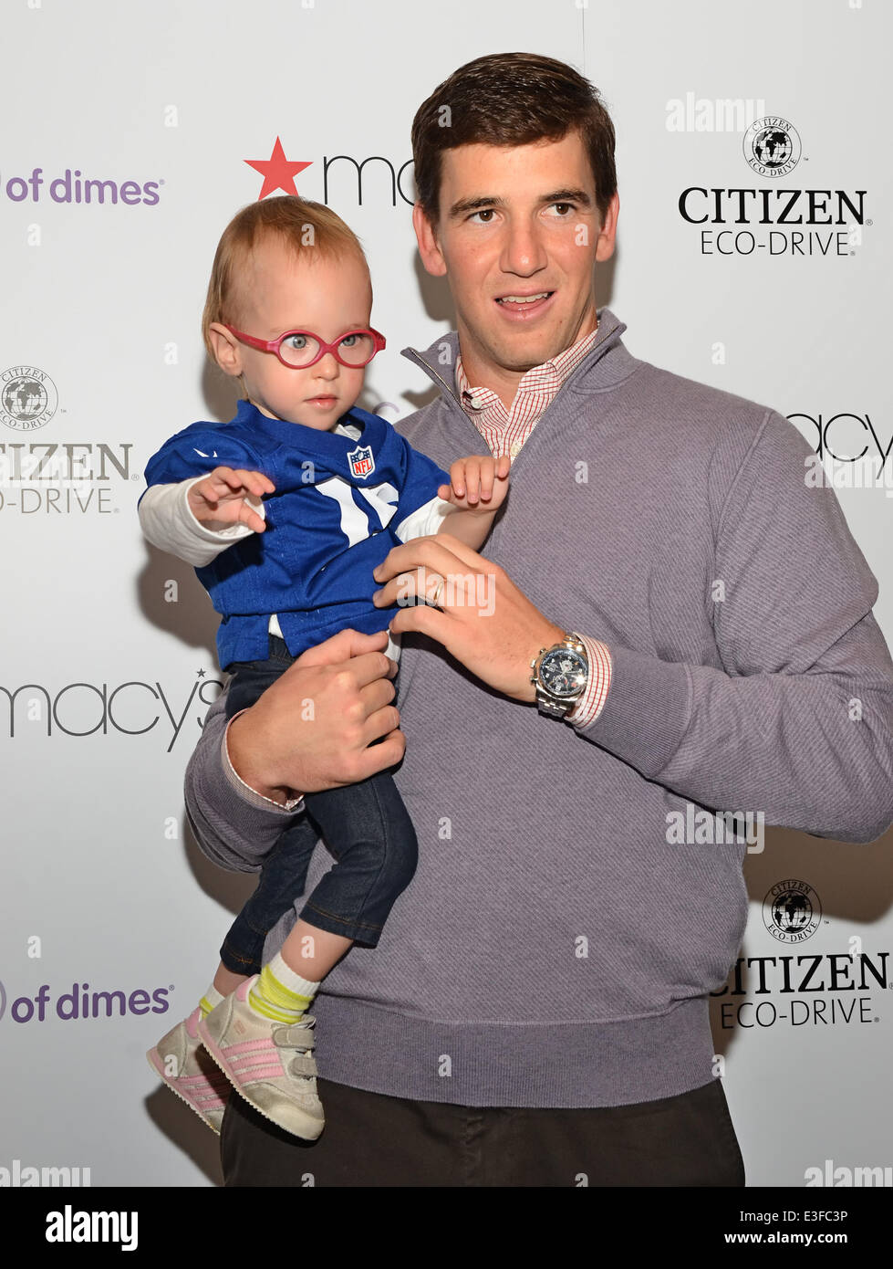 Eli Manning meet and greet at Macy's Garden State Plaza Mall Featuring