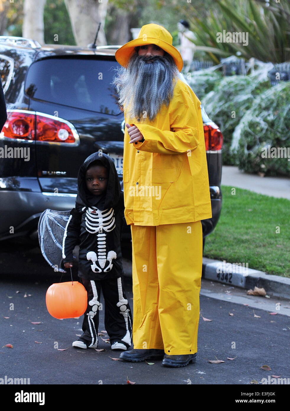 Actress Sandra Bullock trick or treating with good friend Melissa
