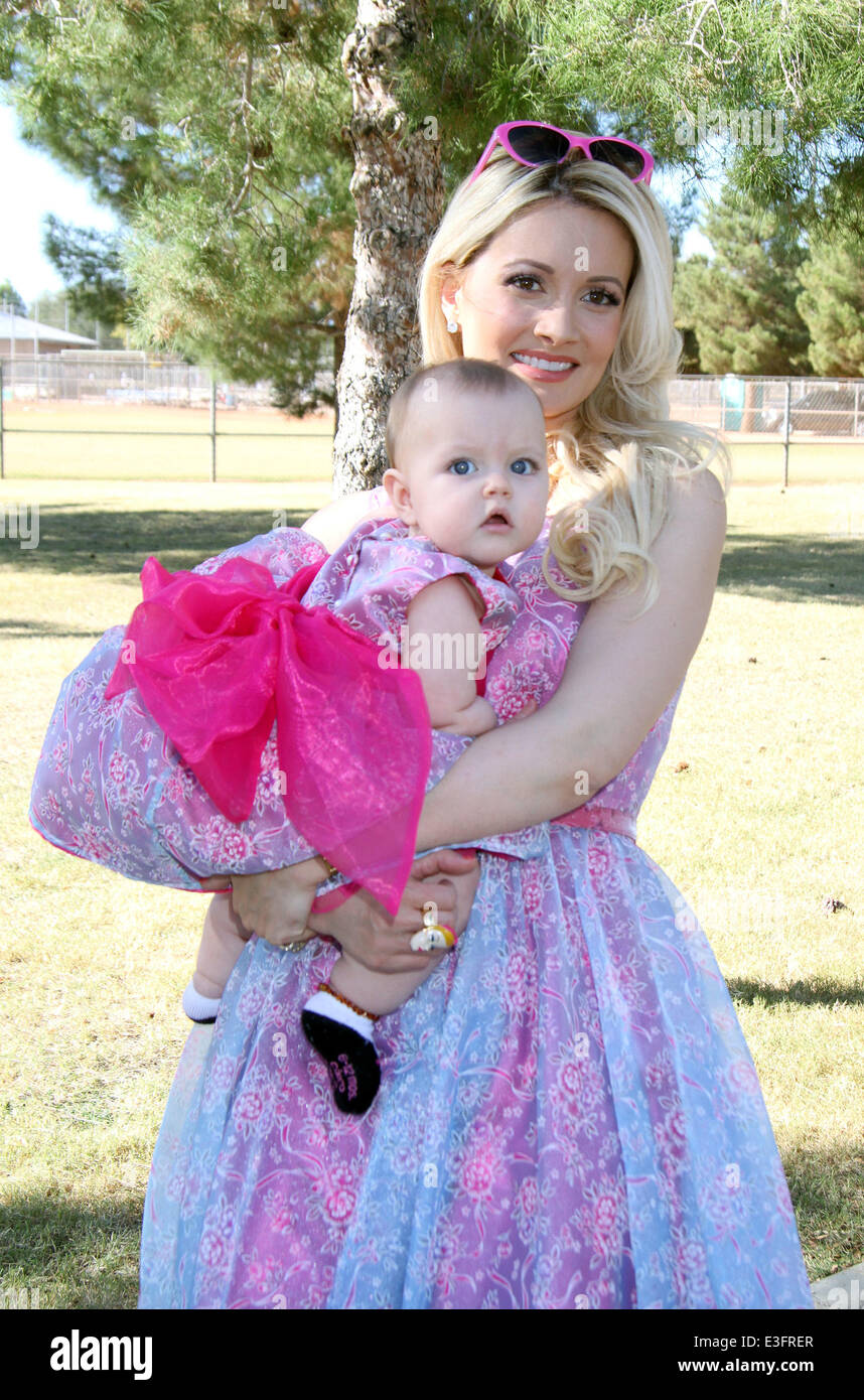 'Forever Home Family Picnic' presented by The Animal Foundation Of Las Vegas  Featuring: Holly Madison,Rainbow Aurora Rotella Wh Stock Photo