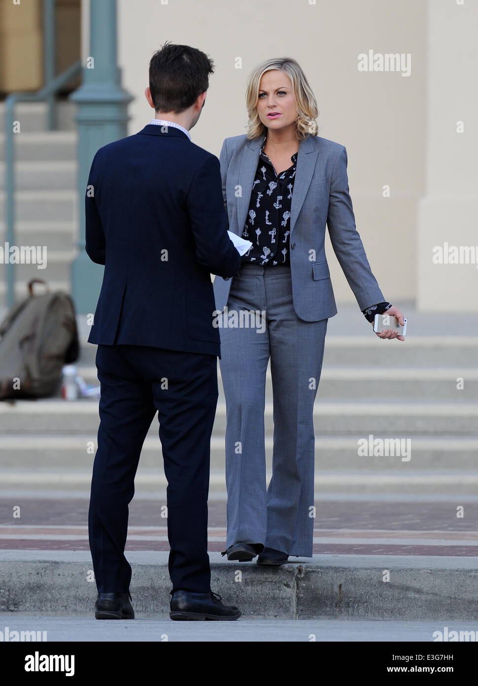 Actress Amy Poehler filming late scenes for the hit tv show "Parks and(02)