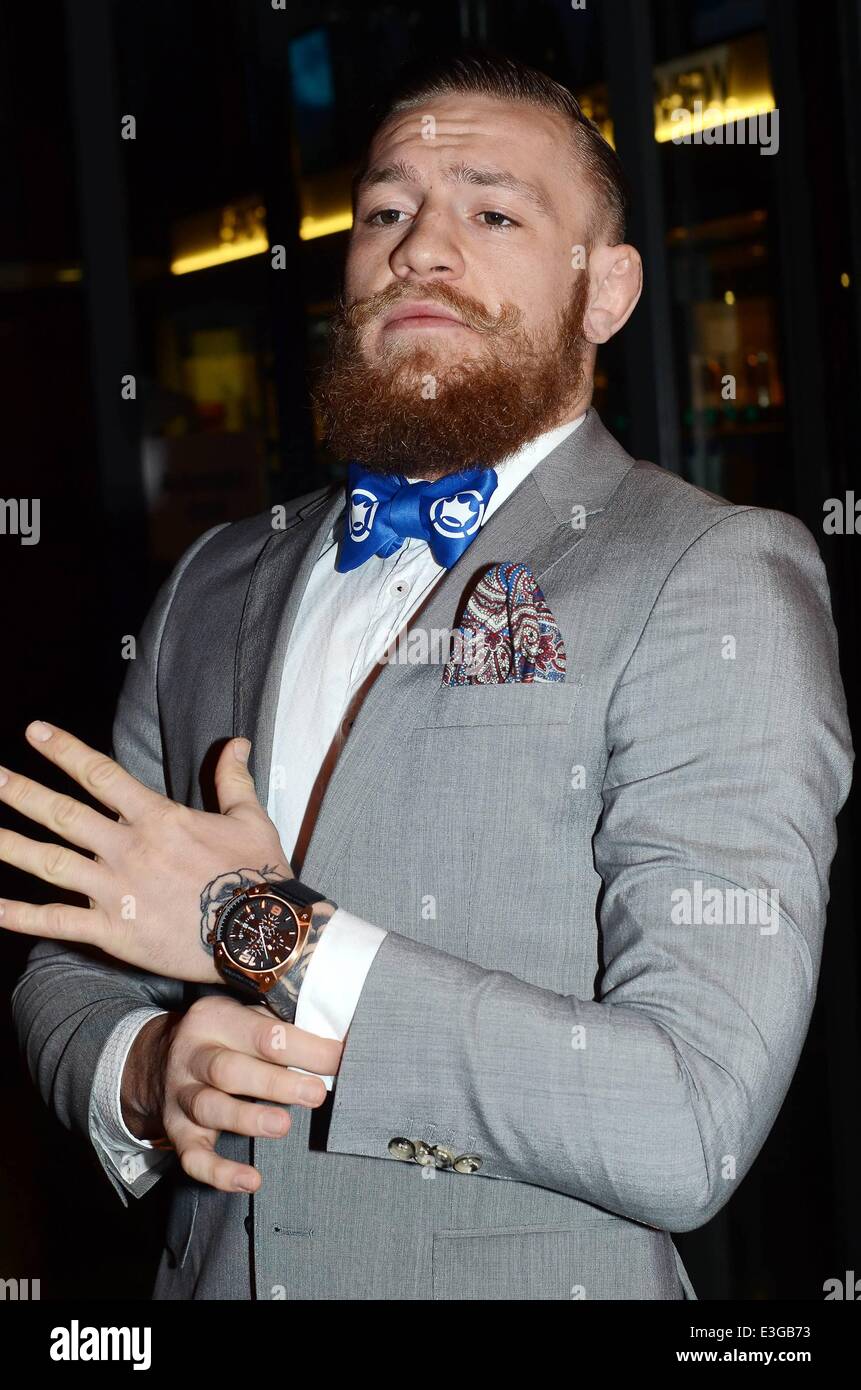 Conor mcgregor hotsell shirt and tie