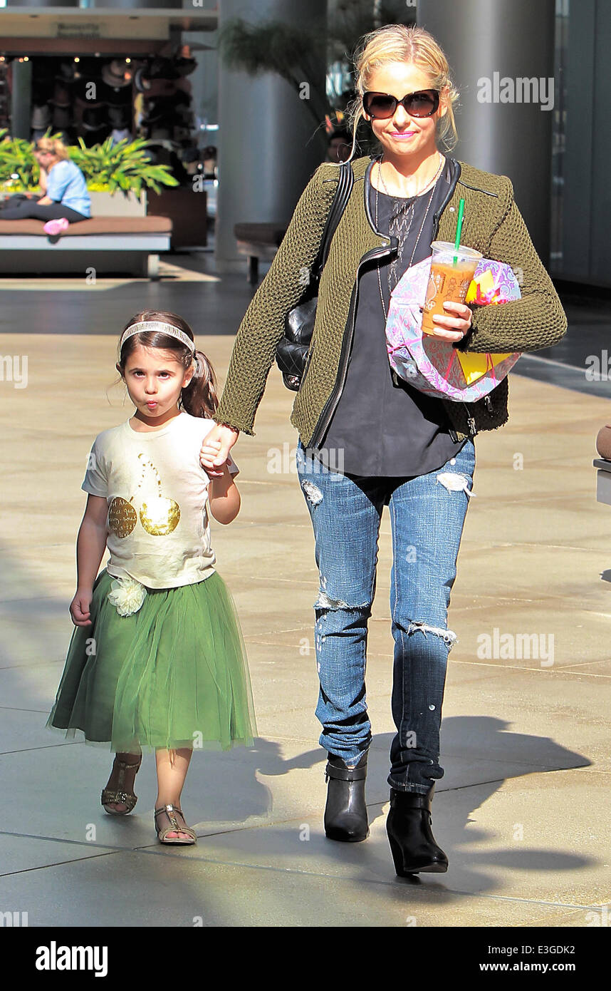 Sarah Michelle Gellar Takes Her Daughter Charlotte To Watch A Movie Featuring Sarah Michelle 