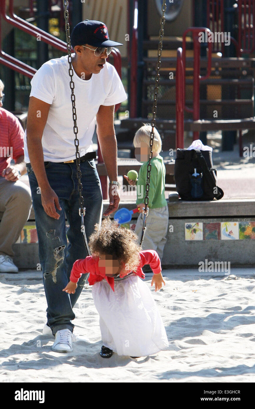 Chris Ivery takes his daughter, Stella to Coldwater Canyon Park ...