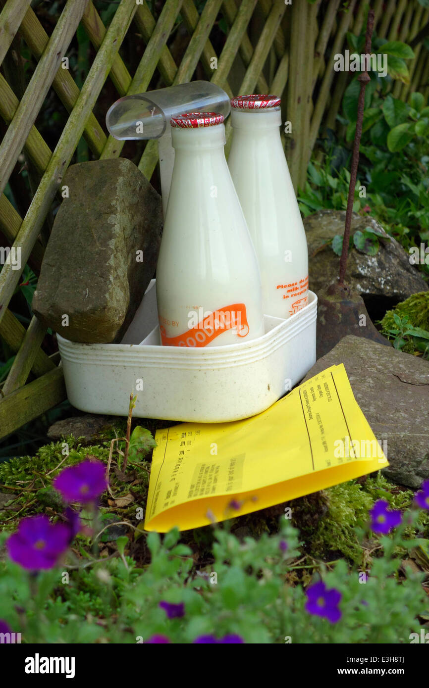 Milk delivery hi-res stock photography and images - Alamy