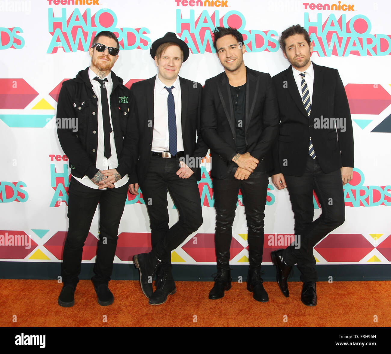 Fall out boy mem. Fall out meaning. Fall out with friends. Fall out meaning. Fall out meaning.