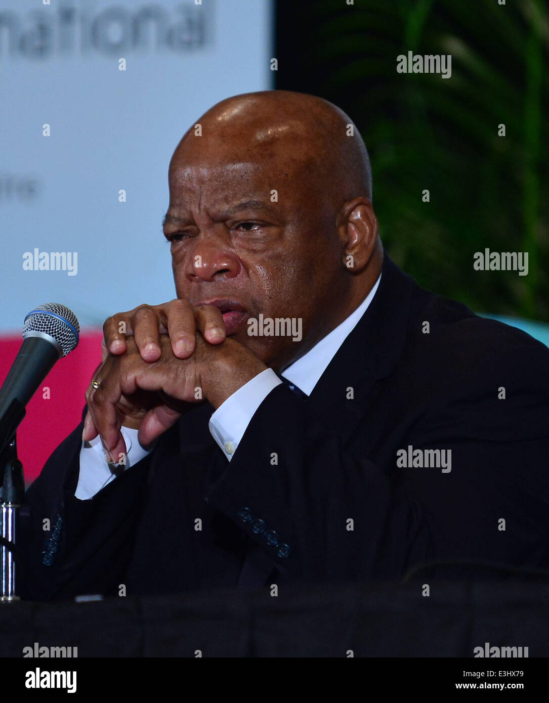 Congressman john lewis book hires stock photography and images Alamy