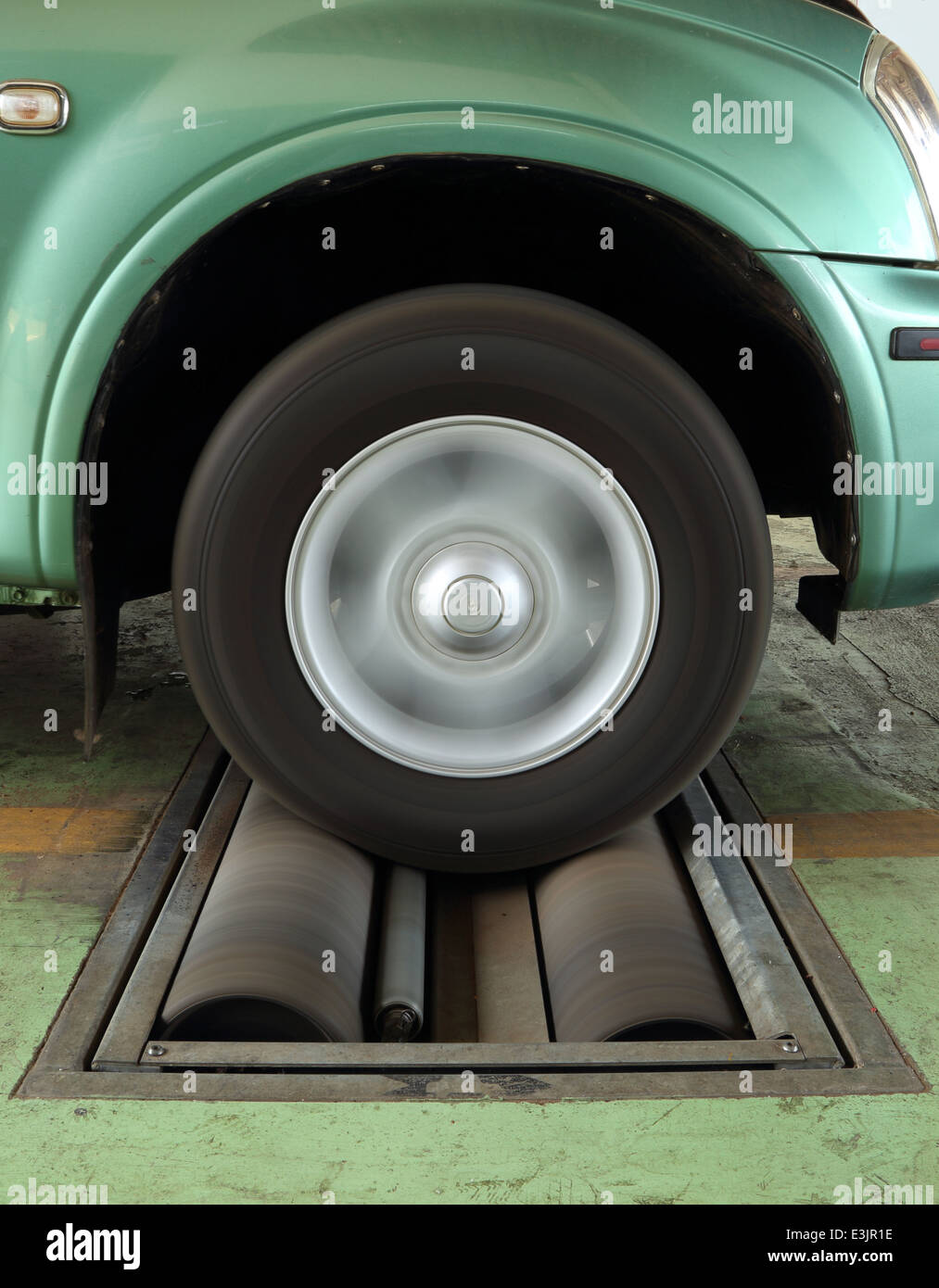 Brake testing hires stock photography and images Alamy