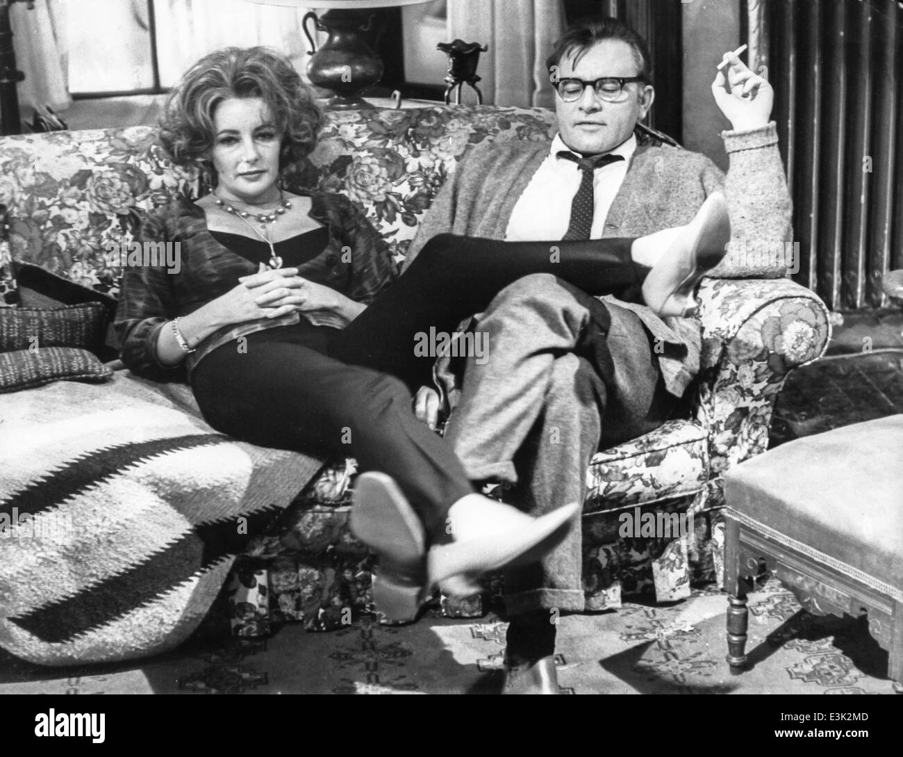 elizabeth taylor and richard burton in who's afraid of virginia woolf,1966 Stock Photo