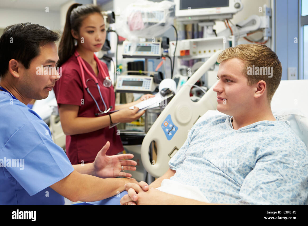 Accident and emergency department staff hires stock photography and