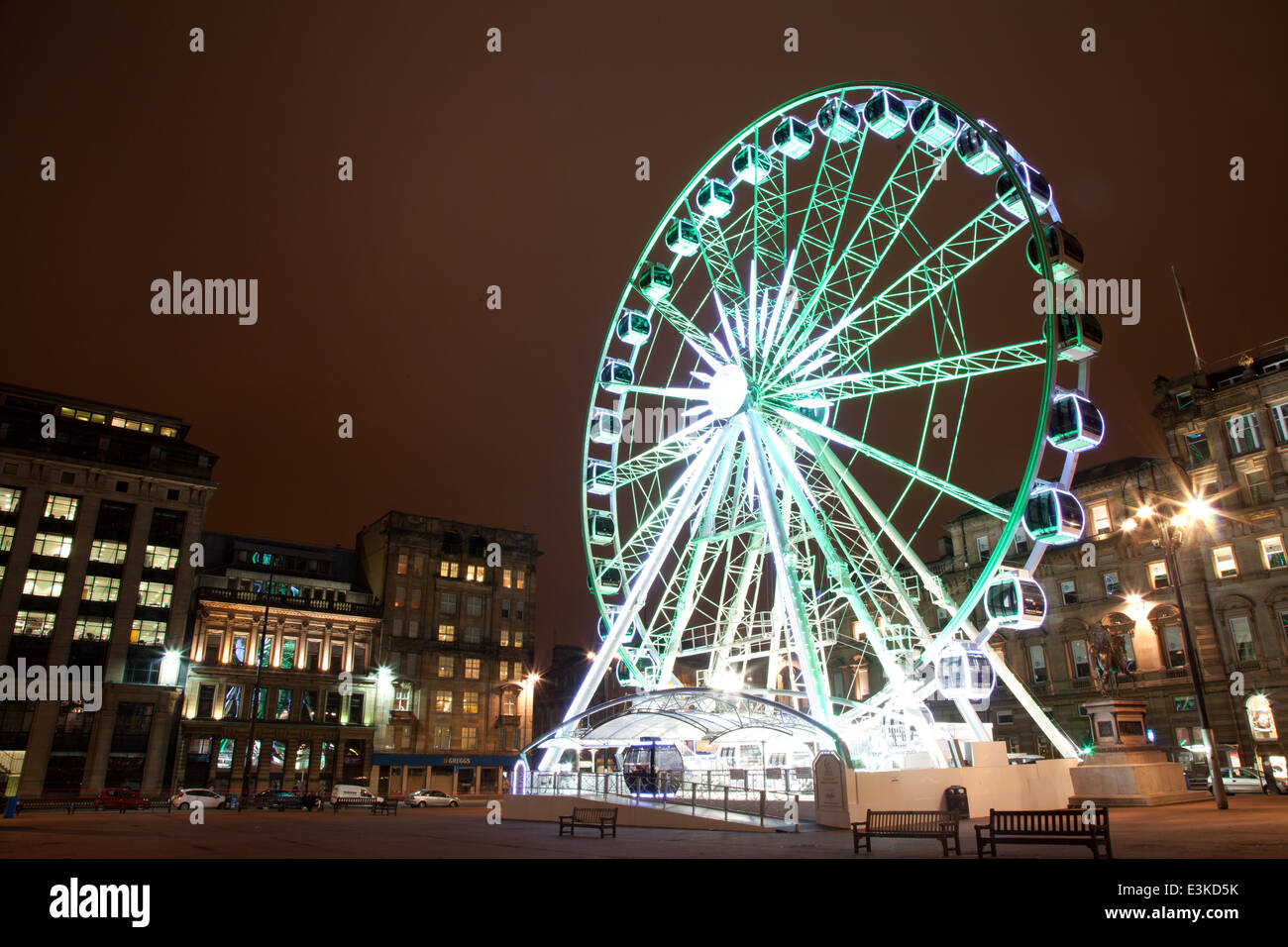 Big wheel on Square Glasgow Stock Photo Alamy