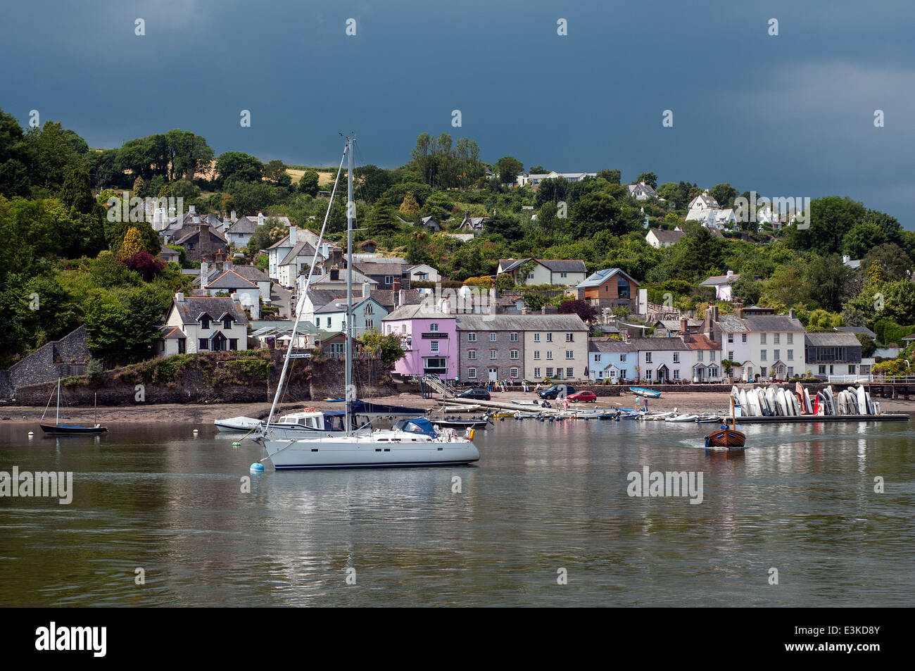 Galmpton creek on the river dart hi-res stock photography and images ...