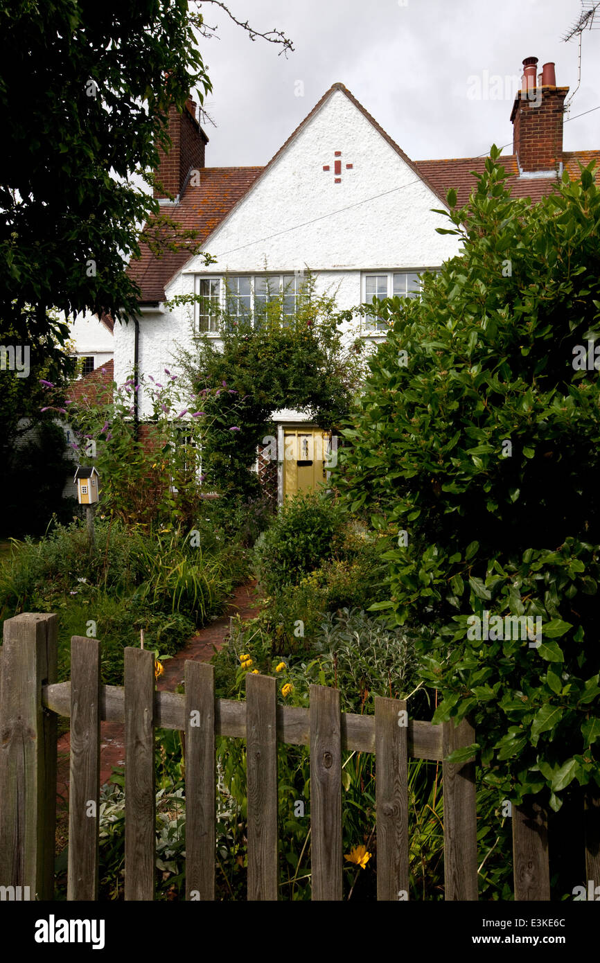 Arts and Crafts period houses in Letchworth, the world's first Garden City designed by Ebenezer Howard, Letchworth, UK Stock Photo