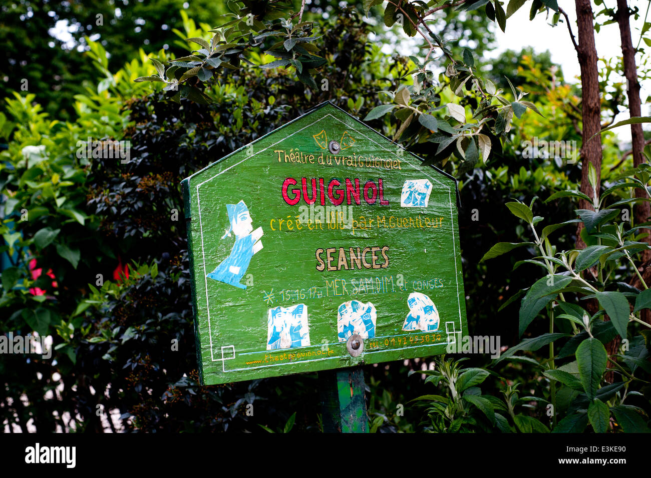 Theater Vrai Guignols in Avenue Marigny garden sign for children's puppet show. The oldest puppet theater in Paris Stock Photo