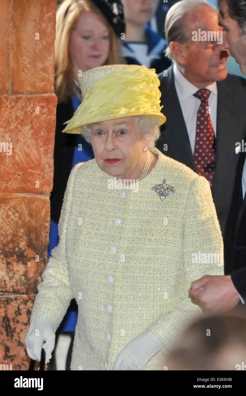 Belfast, Northern Ireland. 24 Jun 2014 - Her Majesty Queen Elizabeth II visits Game of Thrones film studios in Belfast. Credit:  Stephen Barnes/Alamy Live News Stock Photo