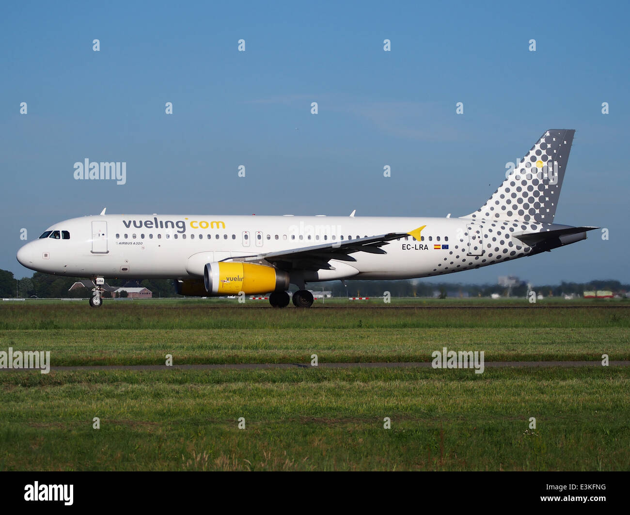 EC-LRA Vueling Airbus A320-232 takeoff from Schiphol (AMS - EHAM), The Netherlands, 11june2014, pic-2 Stock Photo