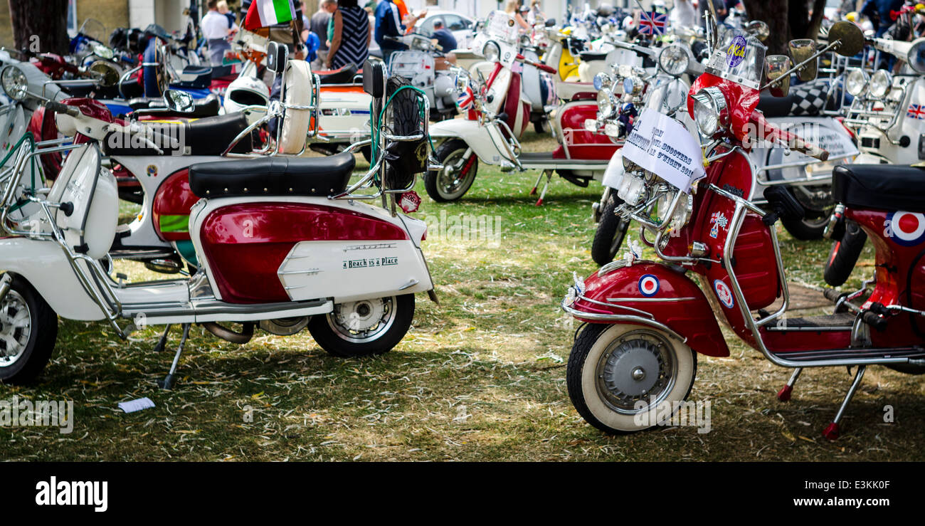 Scooters isle of wight hi-res stock photography and images - Alamy