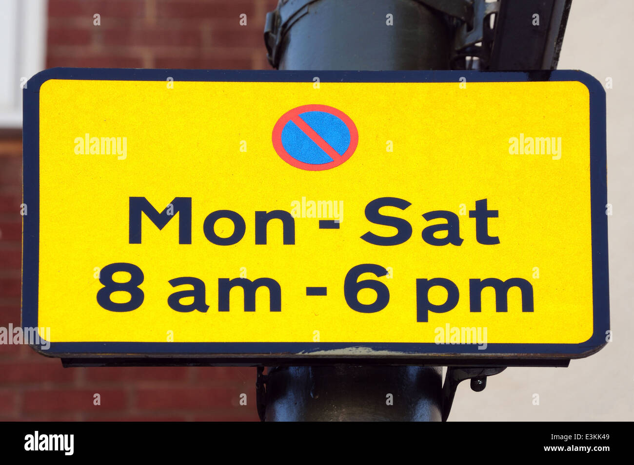 Yellow No Waiting restriction sign Stock Photo Alamy