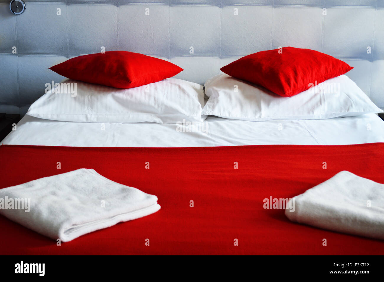 Double bed in hotel room. Stock Photo Alamy