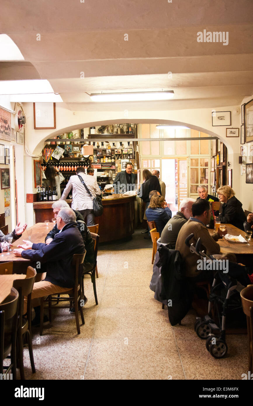 Osteria del sole, Bologna Stock Photo Alamy