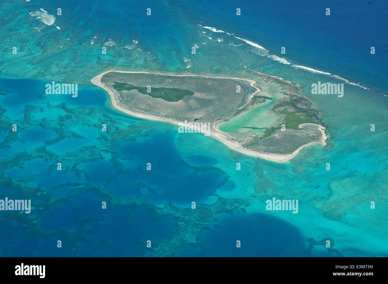 Pearl and hermes atoll hi-res stock photography and images