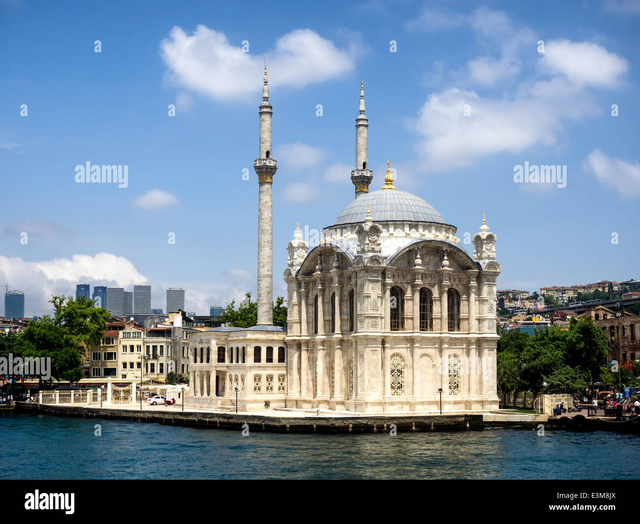 Ortakoy mosque in Istanbul, Turkey Stock Photo - Alamy