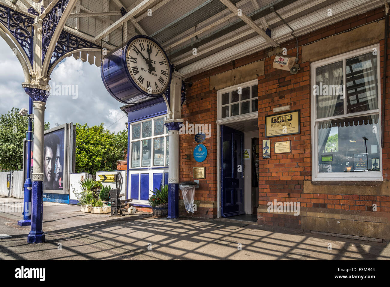 Original Victorian railway station buffet bar at Stalybridge station. Stock Photo