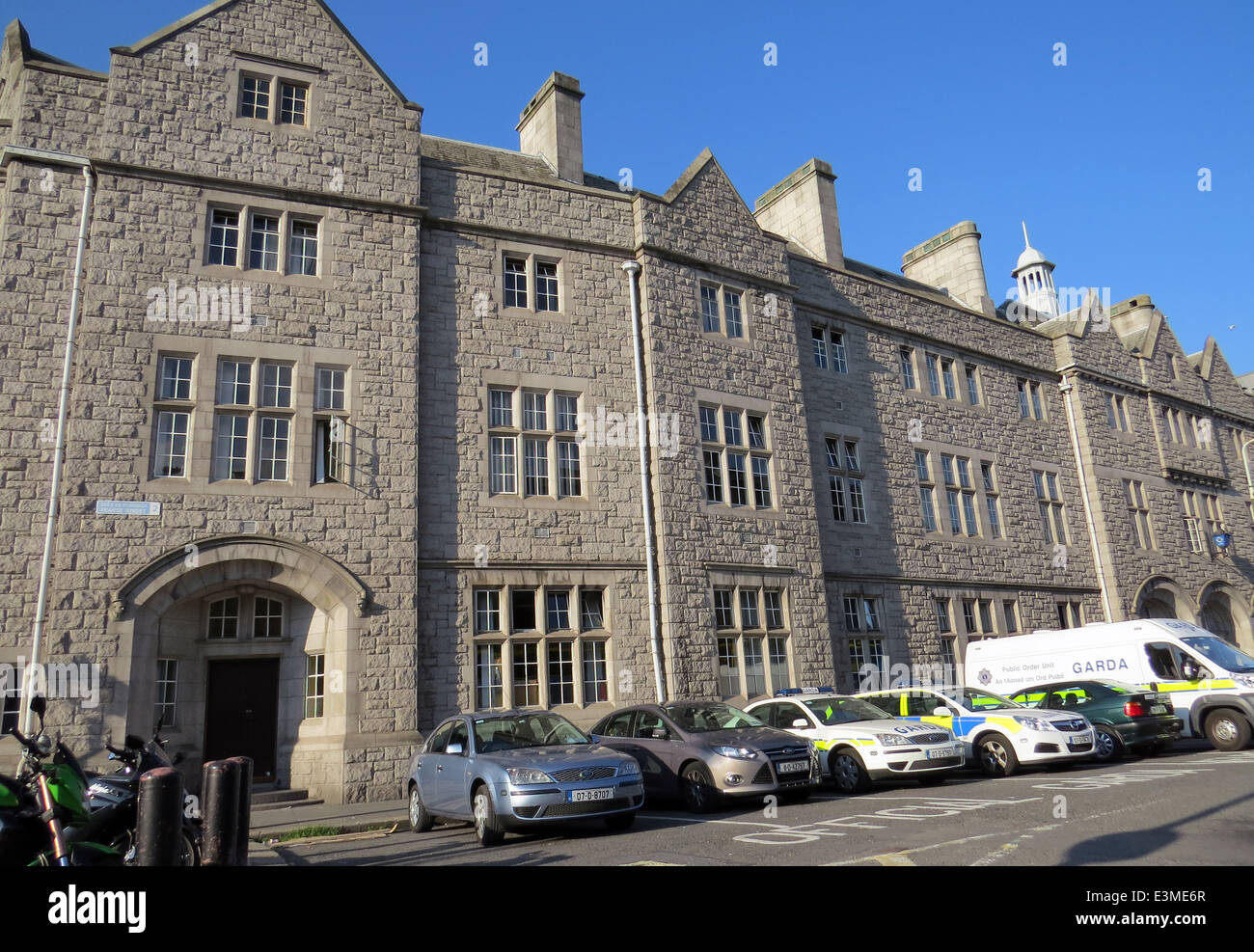 DUBLIN, Eire. Pearse Street Garda Station built in 1910. Photo Tony ...